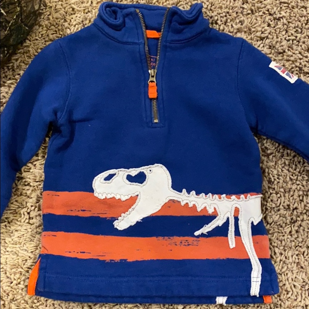 Pullover sweatshirt